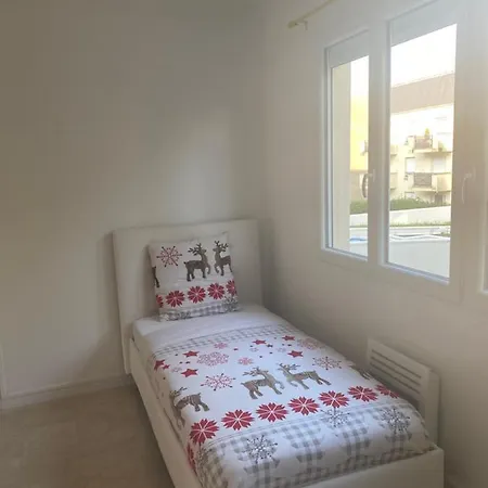 Apartment Janakpur Palaiseau